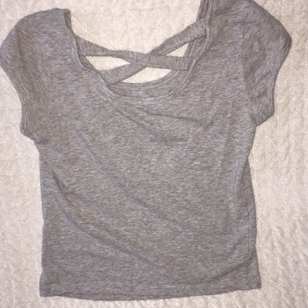 Yin yang T-shirt Crop Top - Picture 2 of 3